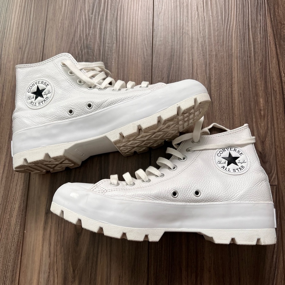 Converse Lugged Size 8.5 (fits like women’s size 9)